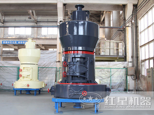 鉀長(zhǎng)石雷蒙磨粉機(jī) 鉀長(zhǎng)石雷蒙磨粉機(jī)